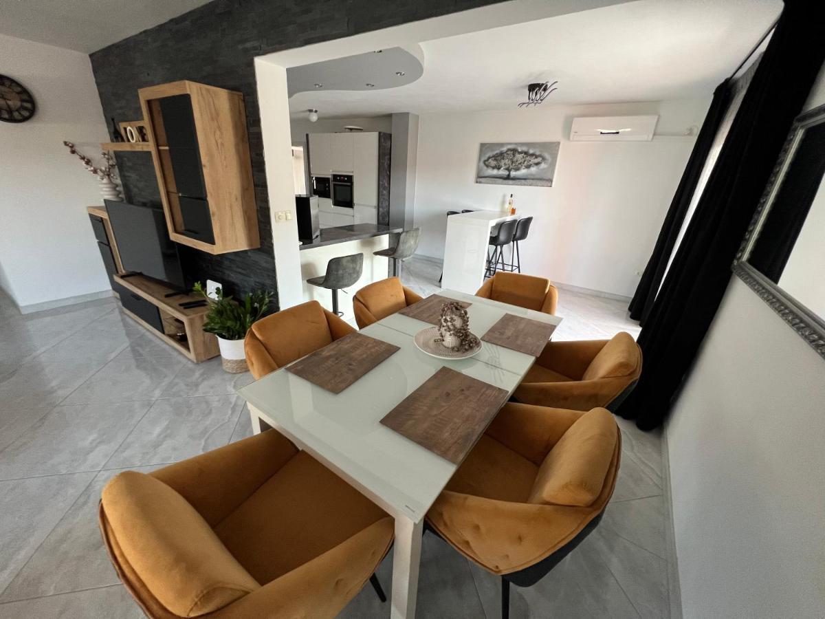 Apartments Cosic Klenovica Exterior foto